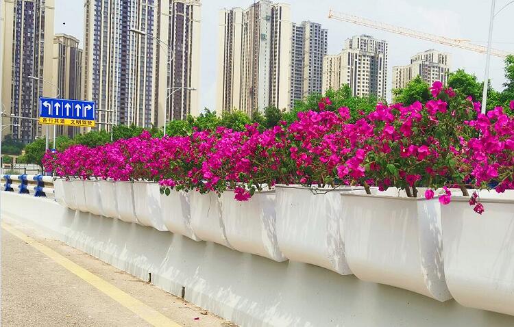 高架花盆容易坠落吗